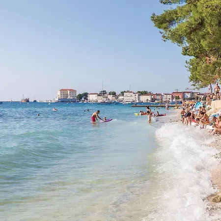 2 Bedroom Nice Apartment In Porec *